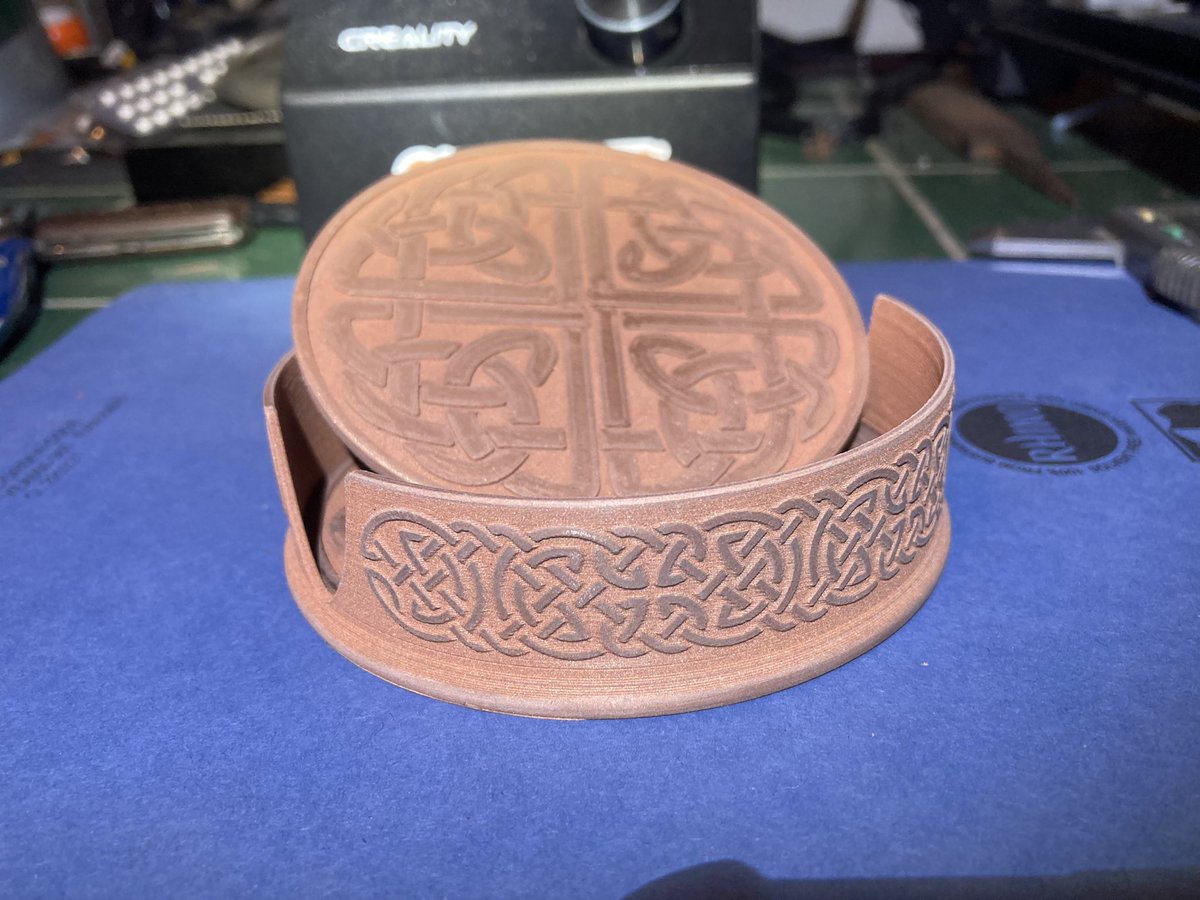 TheIllestMVP's tweet photo. #3dprinted tea coasters #colorfabb #copperfill https://t.co/UduXPAUSFi