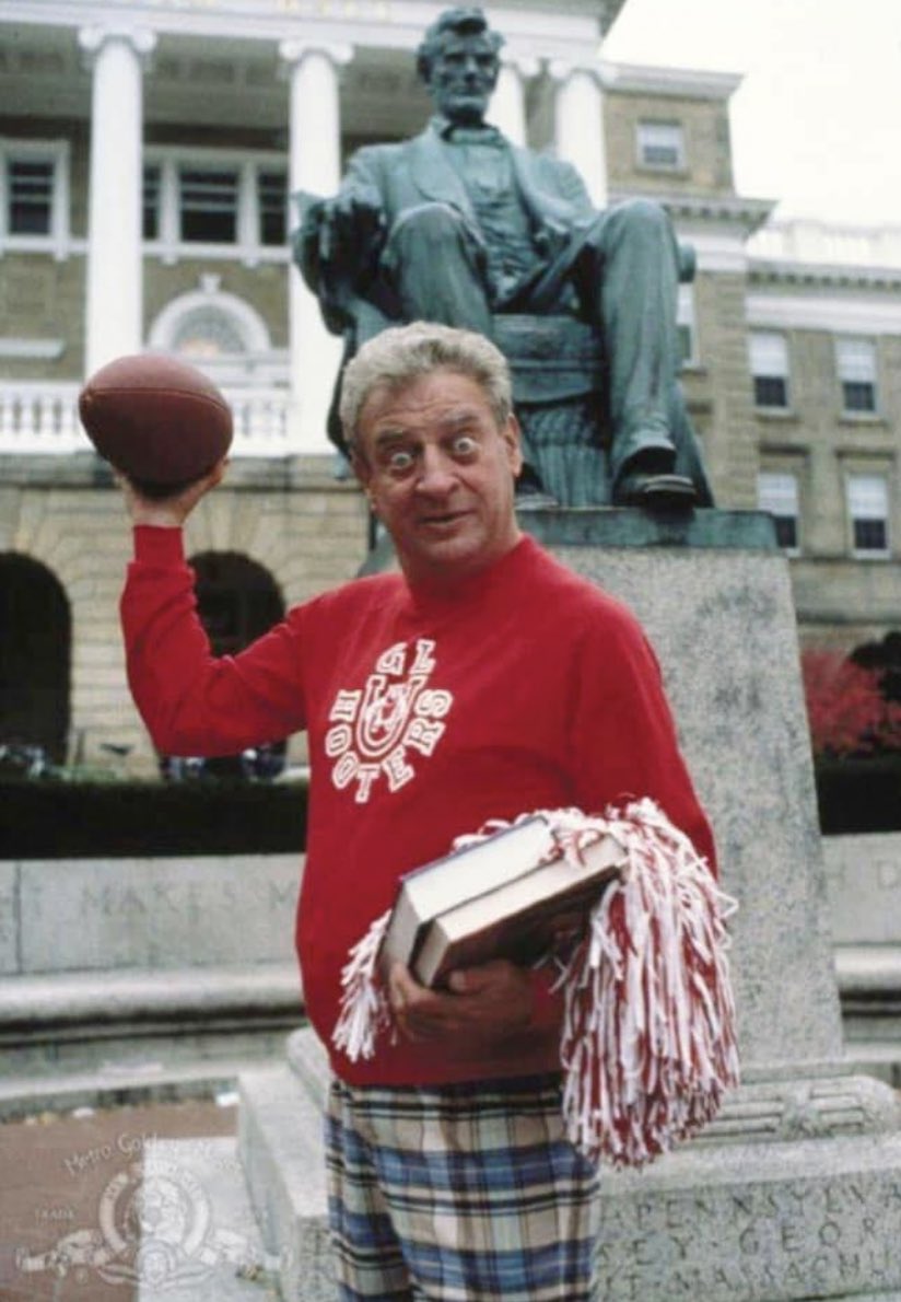 Super70sSports's tweet photo. I read yesterday that Tom Brady is the greatest old athlete of all-time. Some of y’all motherfuckers don’t remember Thornton Melon. https://t.co/rkPpu6sFPp