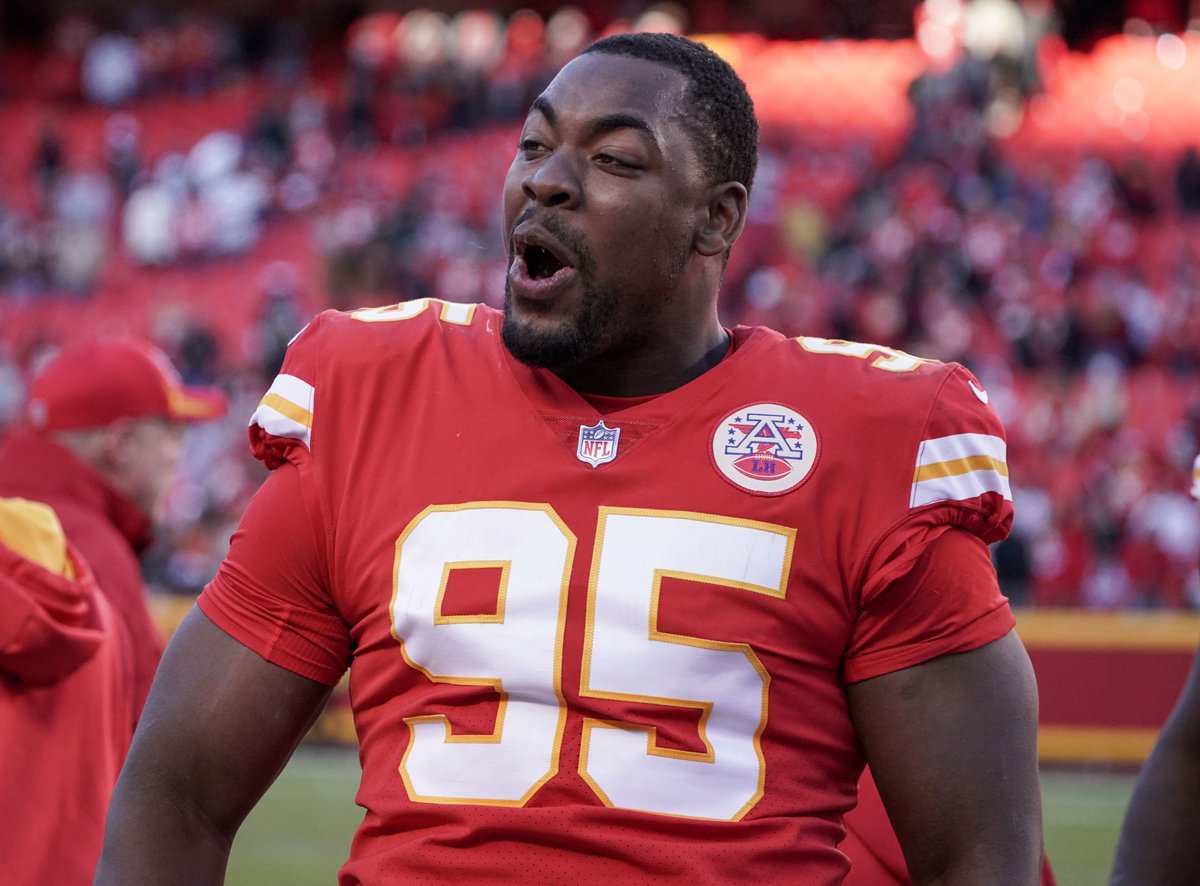 ArrowheadPride's tweet photo. Guess who's back 👀 https://t.co/PyHOlE5eoy