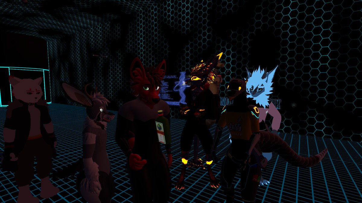 ChevronTheWolf's tweet photo. @HexFurryFest #hff4 Hex Furry Fest takes us on a Network Connection! Make sure @FexDaFox has everything working! https://t.co/gniTwNkrew