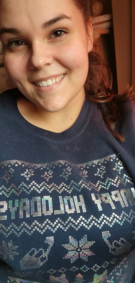 Miryks17's tweet photo. I wore @nailogical Holoday merch the last two days at work, and it makes me immensely happy 😭 https://t.co/g91r9JgO8y