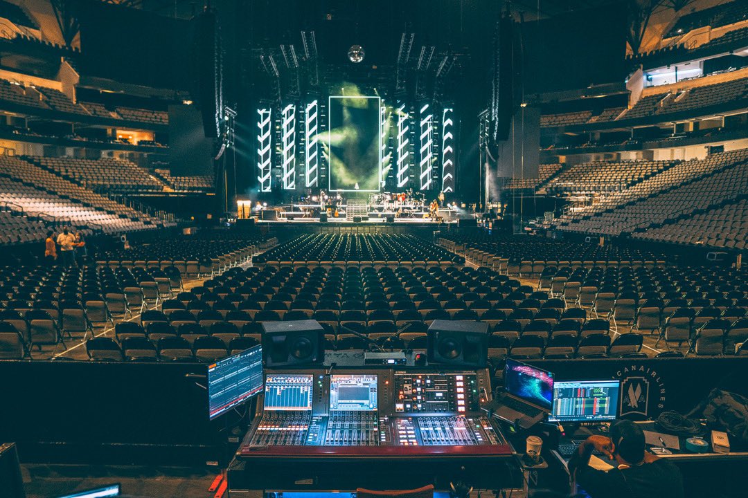 TAG_Live tweet media