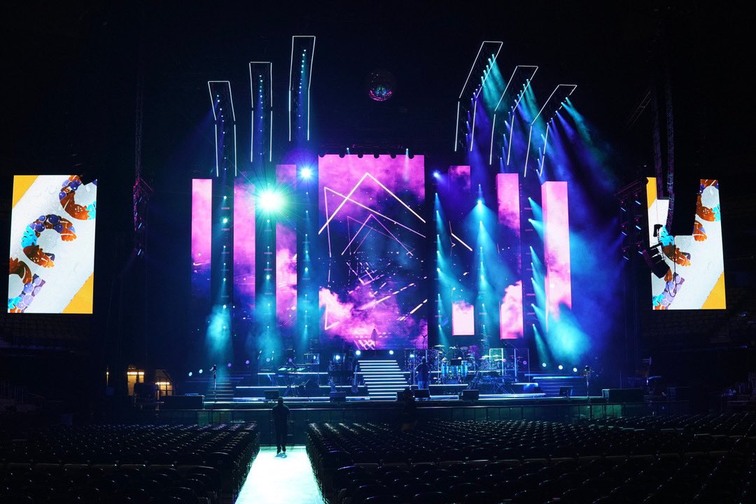 TAG_Live tweet media