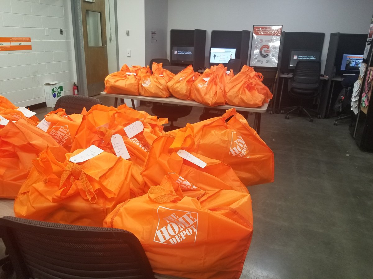 <a href="/thdstore4118/">THD STORE 4118</a> #12DaysofChristmas was a success! Thank you to our awesome employee committee! <a href="/doreenm74/">Doreen Mitchell</a> <a href="/JDHUNTER79/">JD Hunter</a> <a href="/matt_smith1020/">Matt Smith</a>