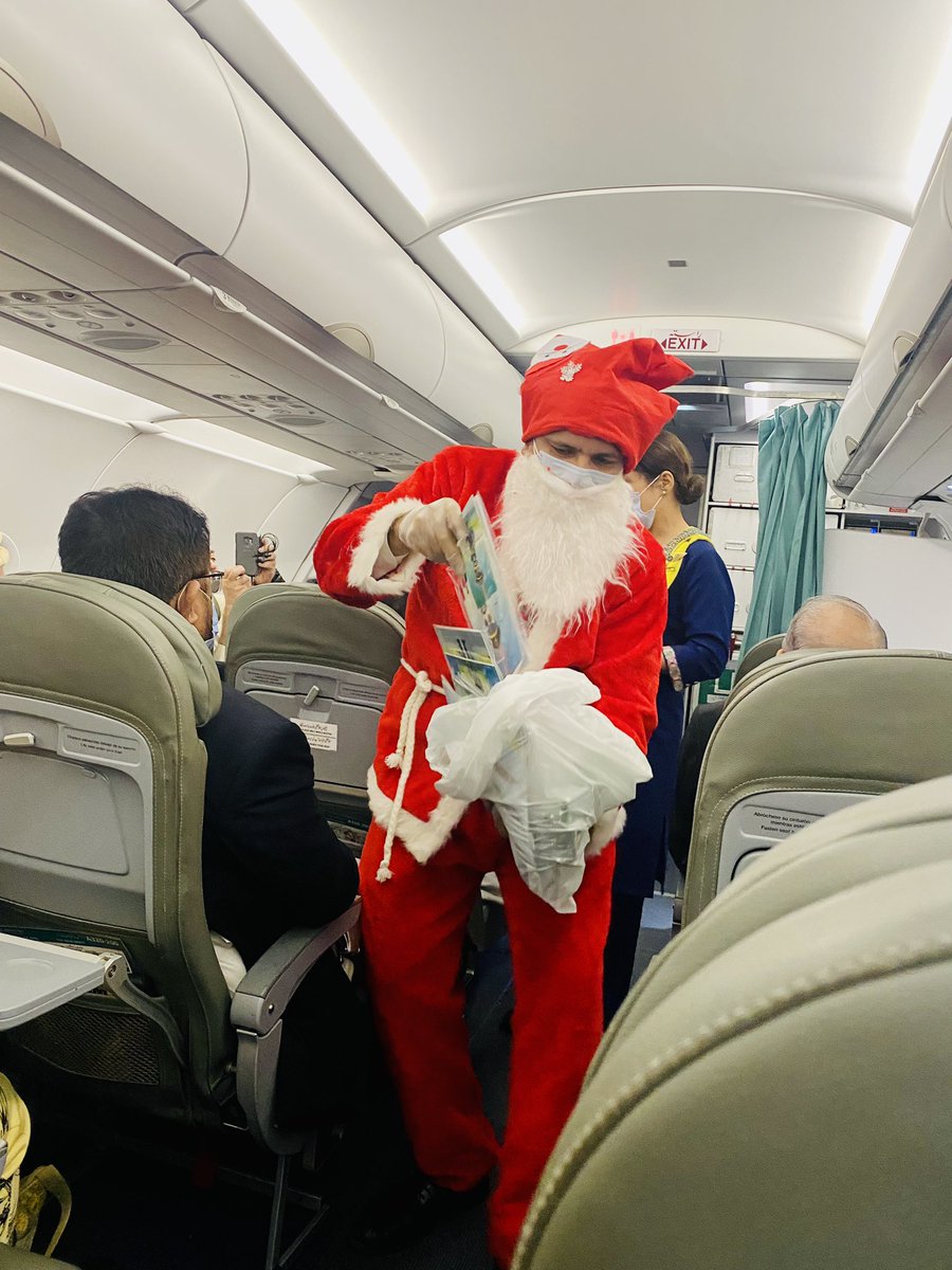 Pakistan’s official Airlines PIA has a Santa to distribute gifts to kids. A lesson for a ‘secular’ country where Christians are not even allowed to pray during Christmas days.