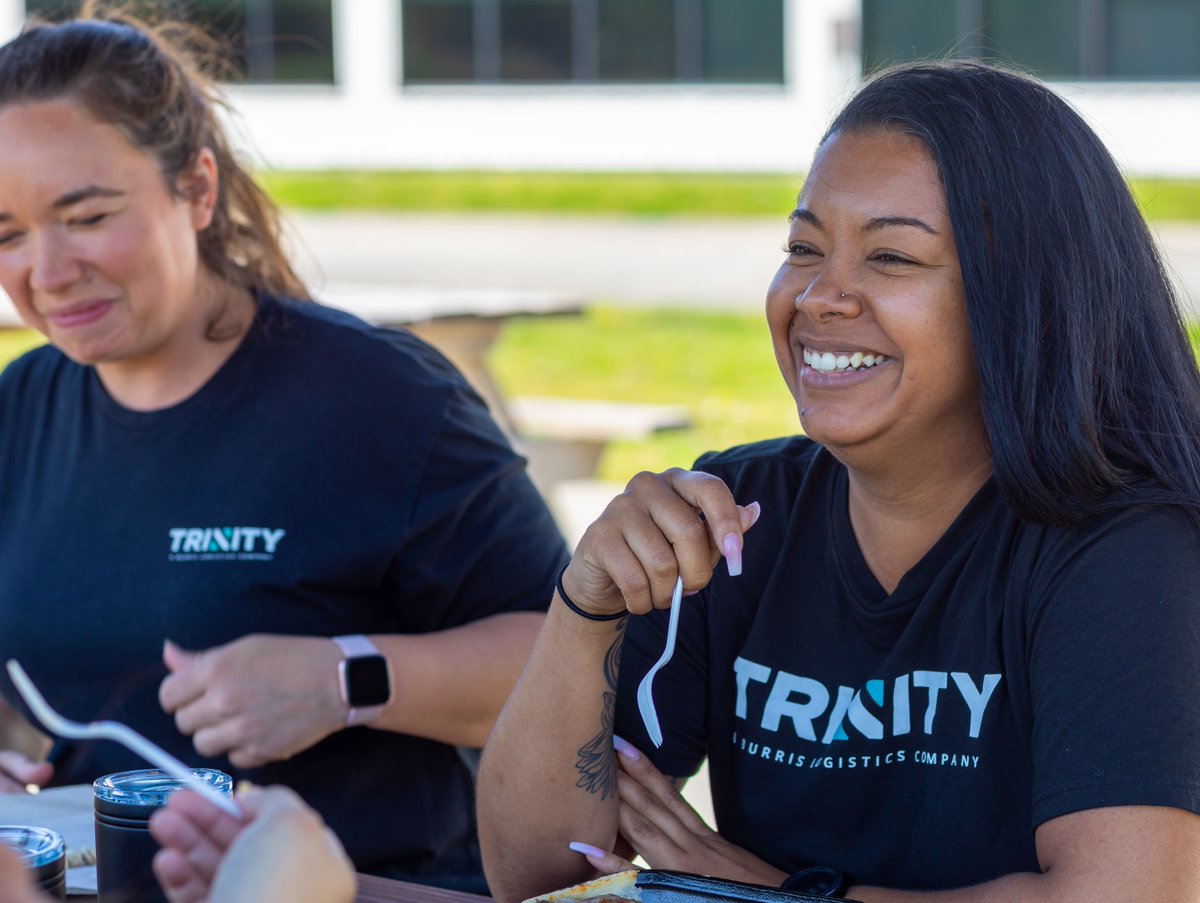 Trin_Logistics's tweet photo. We share our appreciation of our Team Members' continuous hard work and build upon our company culture through our Guiding Value of #Fun. If there’s one thing we do well, it’s offering fun events for our Team Members. ⁣
⁣
#TrinityLogistics #beteamTrinity #logistics #worklife https://t.co/lUpg4VlTrG