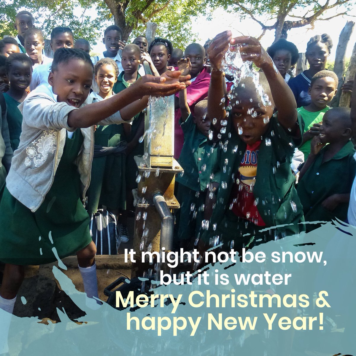 We hope your Christmas is filled with magic.✨
Thank you for your wonderful support through another tumultuous year, whether by donating, fundraising or sharing.
On behalf of all of us at Village Water, happy holidays and we wish you a wonderful day... and a fantastic New Year!🎄