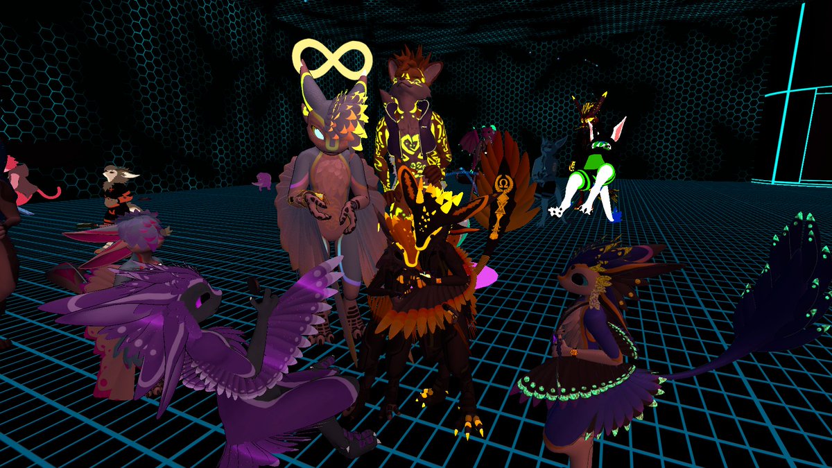 ChevronTheWolf's tweet photo. @HexFurryFest #hff4 @RoxyTheReee showing his glowstick orb fireball skills! @Beatfox @tekcastpork @Omgitburns @thorinair_music https://t.co/D9w9h5tmkA