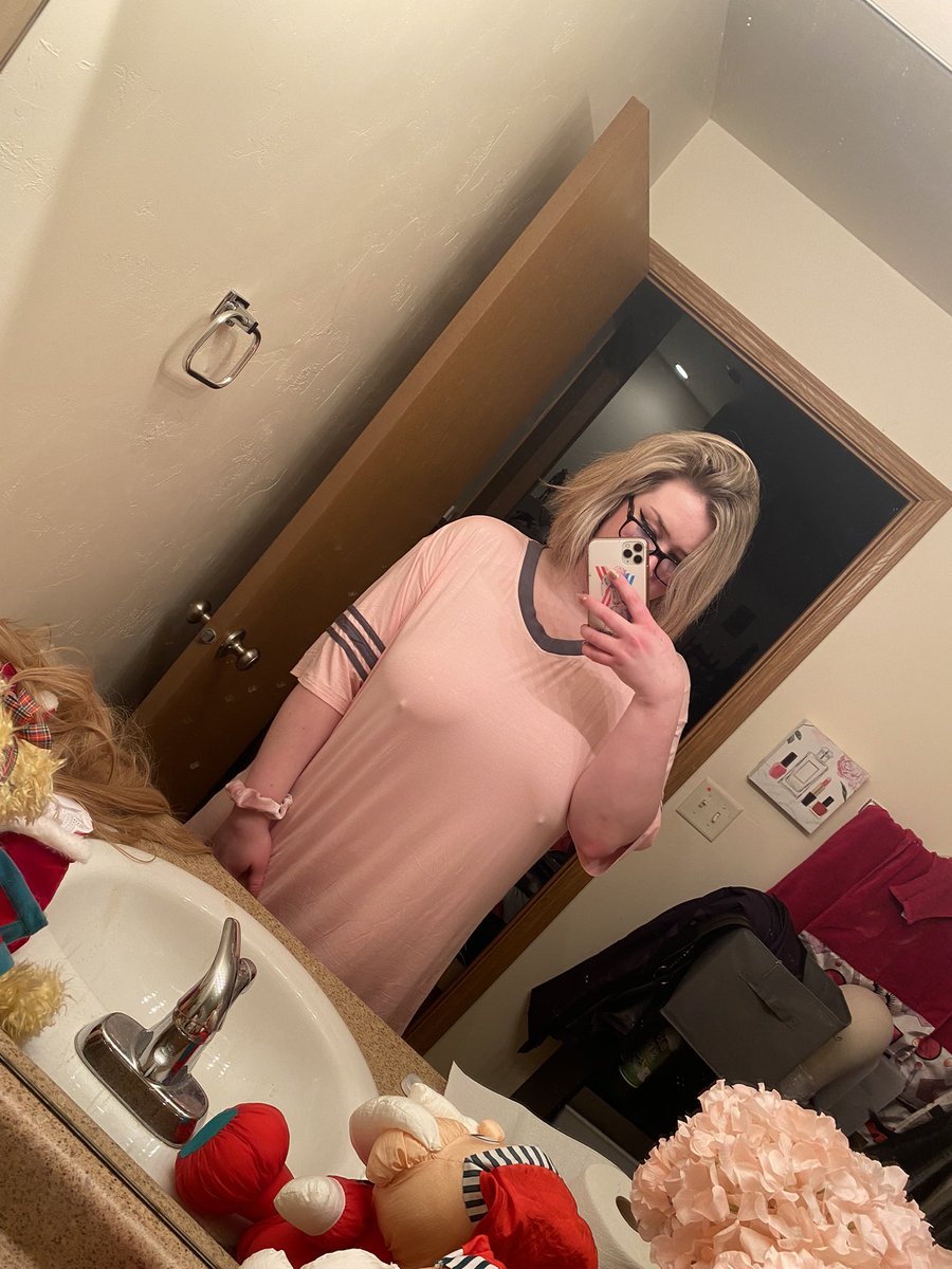 Reilly 🍑🧡 tweet media