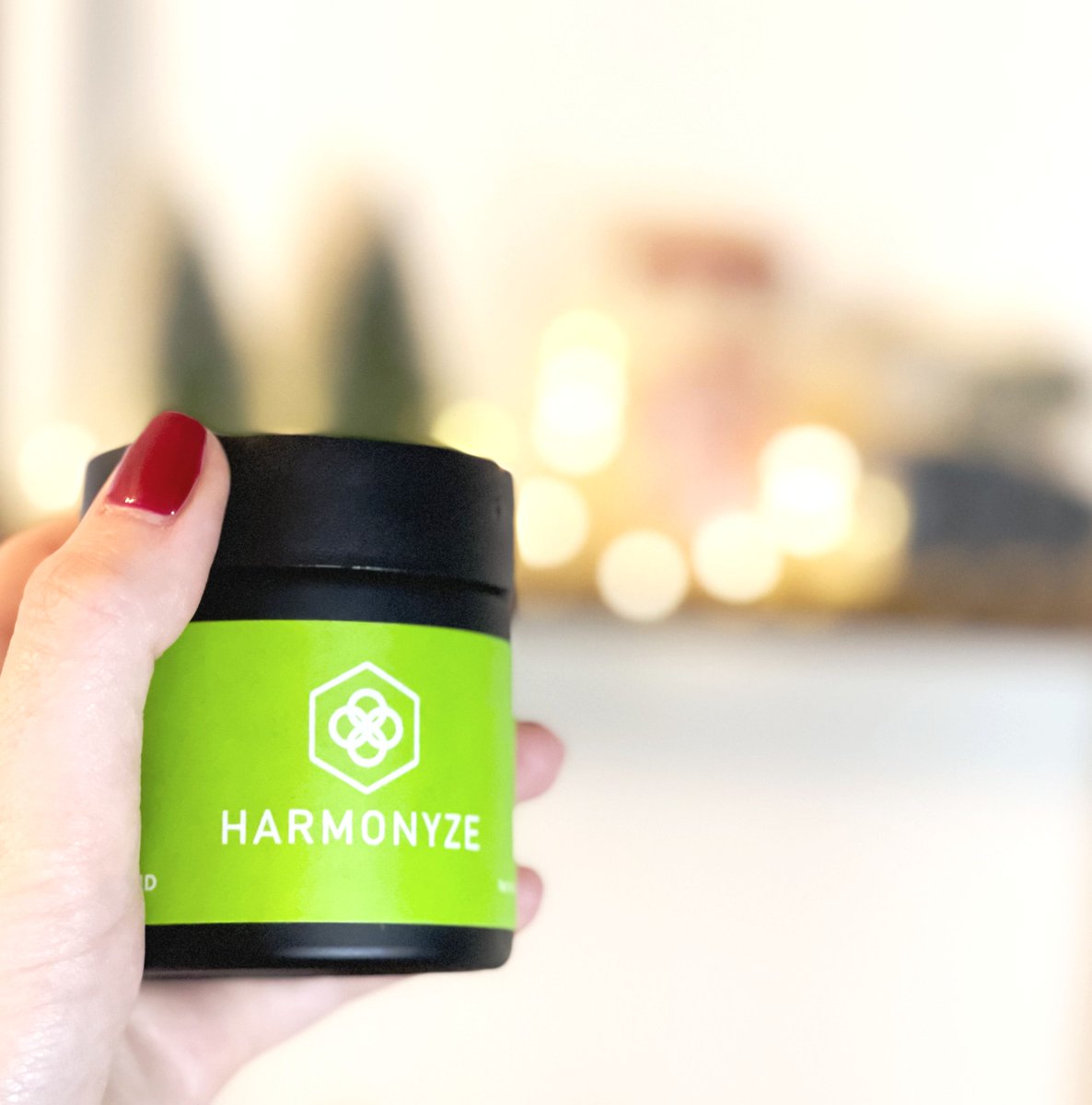 VytalOptions's tweet photo. Strains in our Harmonyze line can help make your days merry &amp; bright. What is your favorite one so far? ✨ 

*nothing for sale*
*for educational purposes only* https://t.co/8LjHQAw9mM