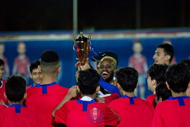 ChileanAcademe's tweet photo. 🇸🇦⚽️🇨🇱 

بطولة الاساطير الشتوية 🏆

للاشتراك : 

0533111800 

سجل واستمتع والتطوير مسؤوليتنا 

#الاكاديمية_التشيلية 
#chilean_soccer_academy https://t.co/dMn3UkceAC