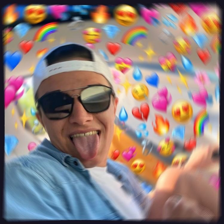 Omg that’s 300! Thank you all sm🥺