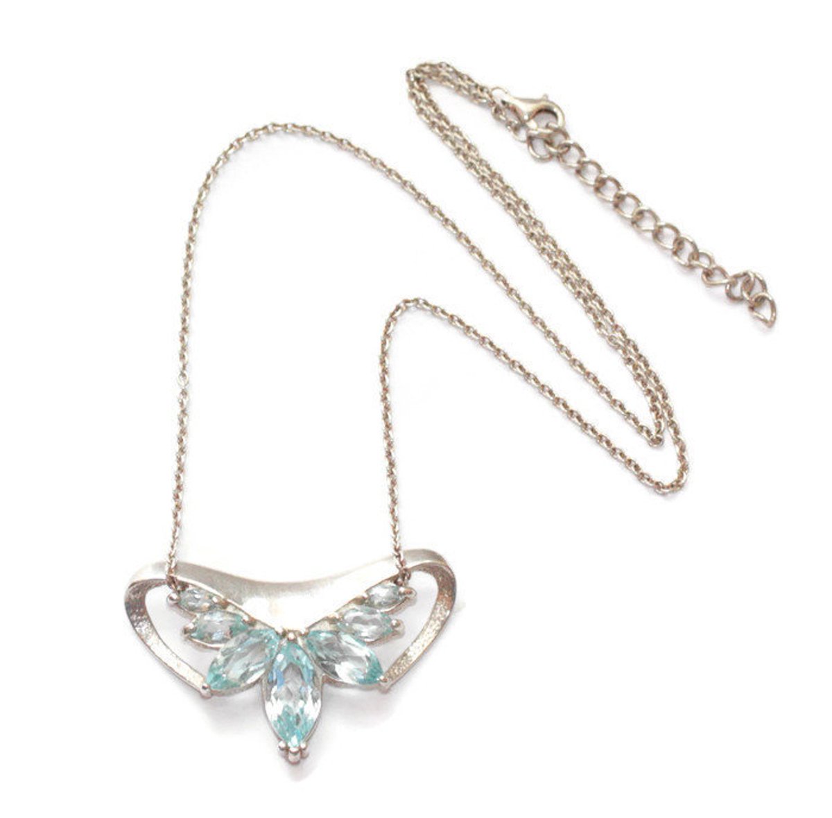 pastsplendors's tweet photo. https://t.co/jsn5y88was #vintagenecklace #gotvintage #gemstonejewelry #Decembergift https://t.co/GCTMsKeMoT