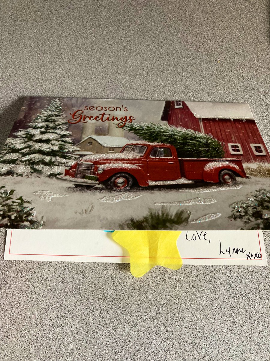 helphelpless7's tweet image. Thank you @barker_lynne for my Christmas card and recently collected confetti, what a treat!🎄💎❤️