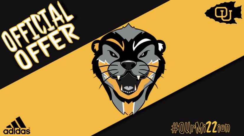 HaydenFerry28's tweet photo. Blessed to receive another offer! 🟡⚫️ @OttawaUFootball @CoachNickDavis https://t.co/m9CCyhIIp9