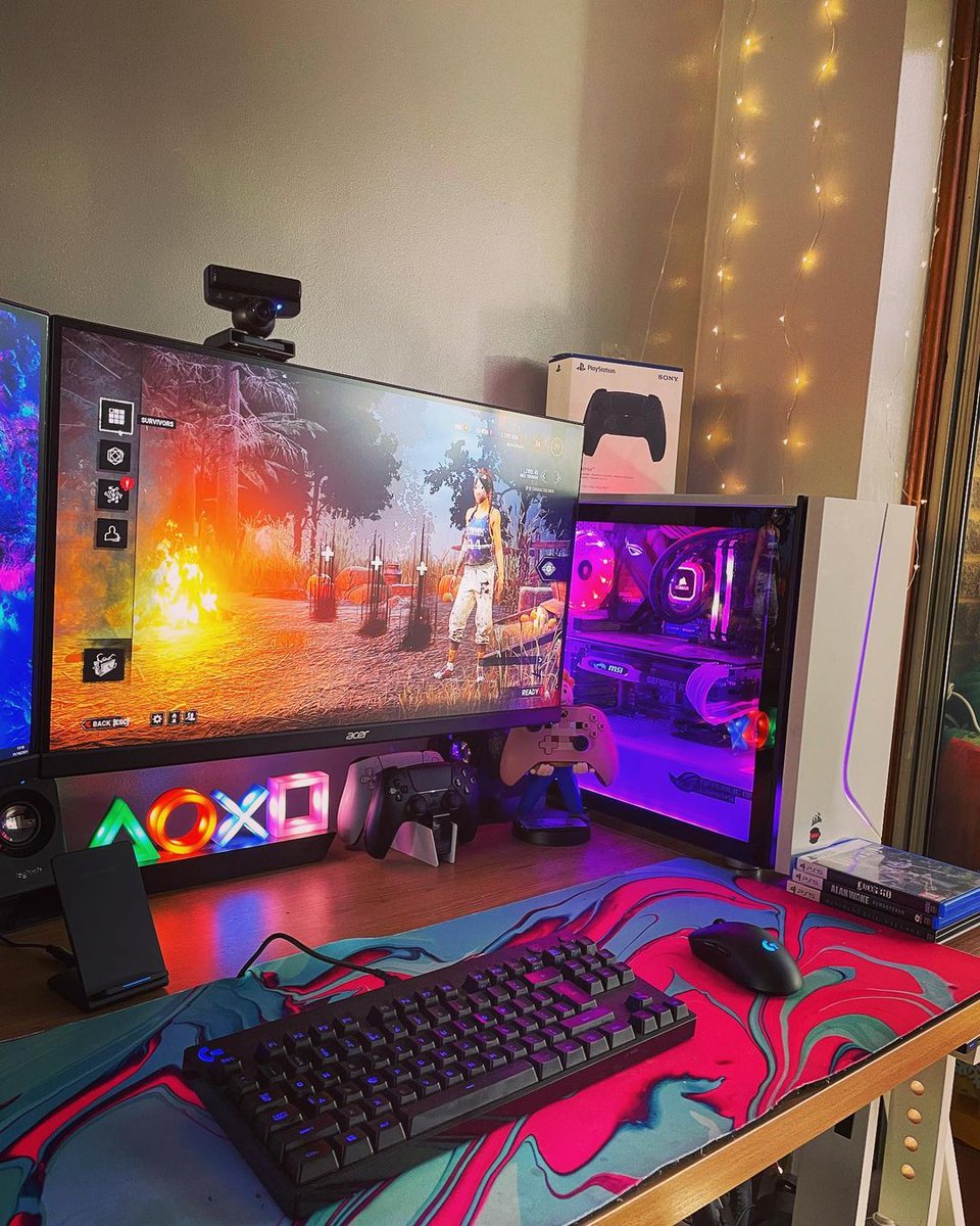 LogitechG_ANZ's tweet photo. A setup that is brighter than our Christmas tree lights. 😎 The #ProWireless Mouse and #ProX Keyboard are an untouchable combo. 🙌

📷 Instagram / robbos_gaming https://t.co/w2zdMzwugb