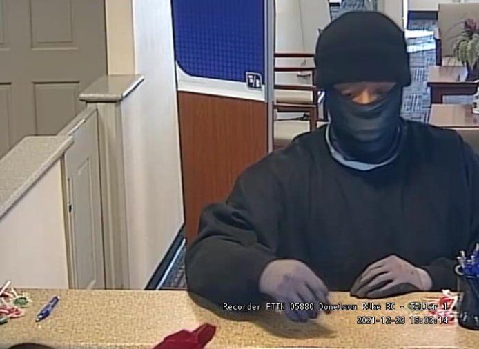 MNPDNashville's tweet image. BREAKING: This man robbed 5/3 Bank's 525 Donelson Pk branch at 3:05 this afternoon. He handed a teller a bag and demanded money. No weapon seen. He was last seen fleeing on foot. Have info on the robber? Pls call 615-742-7463. Reward.