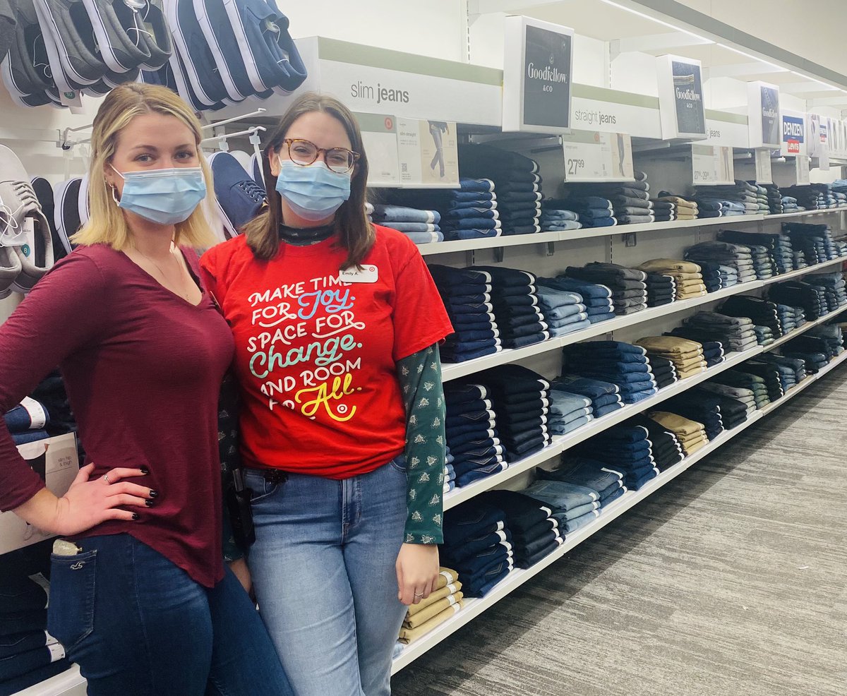 GraceAtTarget's tweet image. DBOs Emily Anne &amp;amp; Emily R are KILLING it ✨🙌 Keeping mens stocked AND zoned 🔥🔥🔥 The team is crushing it this holiday season! 

@_TheNickOwens @ToledoTarget @MelbaBaldesari @JenPeters77 @aleahmarie19 @settoselltarget