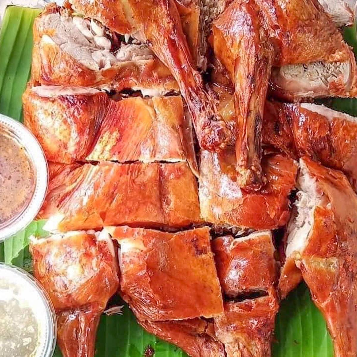 SiamAllFood's tweet photo. วันนี้พามาชม "ร้านฮักดั๊ก สระแก้ว" อยู่ตรงข้ามแม็กโคร สระแก้ว นะครับผม อาหารอร่อย บรรยากาศดี มุมถ่ายรูปน่ารักๆ อาหารเยอะมาก เช่น ไก่ย่าง ฮักดั๊ก (สูตรเขาสวนกวาง) &amp; เป็ดย่าง ฮักดั๊ก ส้มตำ ยำ หมูจุ่ม ปลาหมึกย่าง ลาบเป็ด ฯลฯ ใครอยู่สระแก้วสามารถแวะไปอุดหนุนได้นะครับ ^^ https://t.co/ir9FwUXD6M