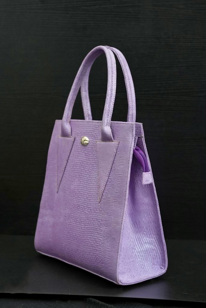 Réma'Na 👜👑 tweet media