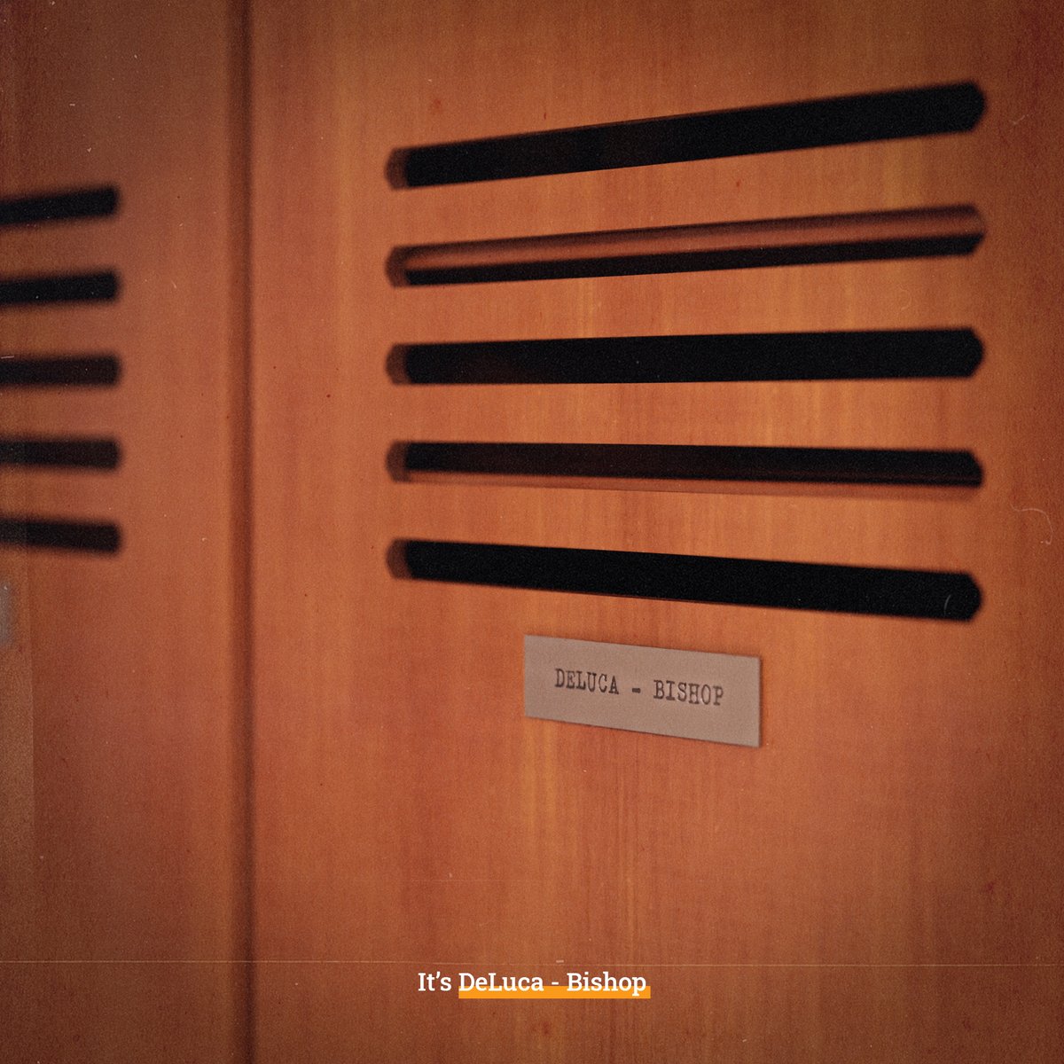 rosciomalpelo1's tweet photo. i wanted to do something to honour #marina so here you go: maya deluca bishop locker at #Station19 
it took me around 8 hours of work to finish it and i had so much fun making all the small details 
they're the it couple, no doubt about that 

don't let it flop, please https://t.co/pIKXP79Ks5