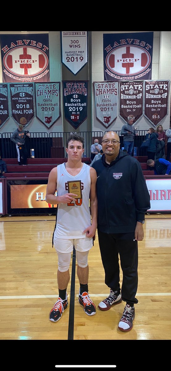 HPHoopfest's tweet photo. Congrats to Mr. Sword for being named mvp of the game from Wheelersburg @WBurgSports https://t.co/FpkToW8D5n
