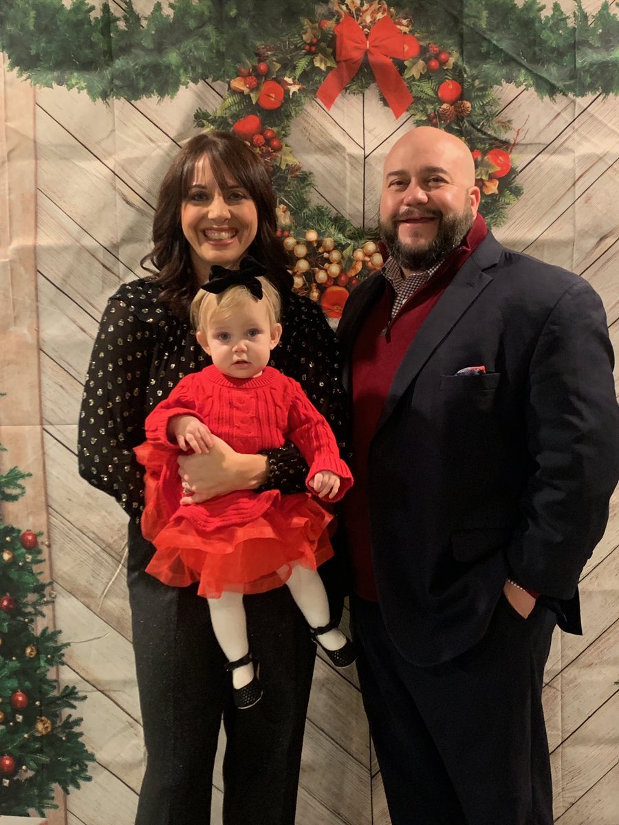 PastorCLW's tweet photo. Christmas Eve, eve services are in the books.  I hope to see you at one of tomorrow’s.  What a wonderful evening of worship with my Fellowship Church family. 

@Kate_E_Williams #lottiesfirstchristmas #fcchristmas https://t.co/2tjFFBnMv0