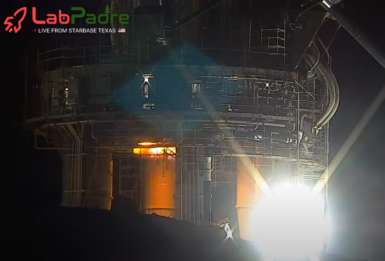 CowboyDanPaasch's tweet photo. Something different. Ignition test, earlier tonite. #SpaceX #Labcam24/7 https://t.co/elQH4nH0VW
