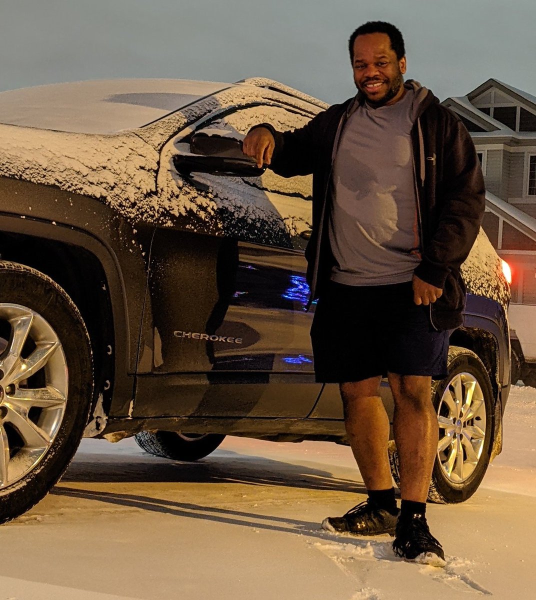 ShadowW3lch's tweet photo. Hey @SwoleGrandpa, @GoddessEngineer, and @IFBBProIn2022, I AM CANANDIAN🍁🍁🍁 #NotScaredOfTheCold #FreshSnow #TrainingGear #HappyHolidays #yeg https://t.co/uye4VpctP4