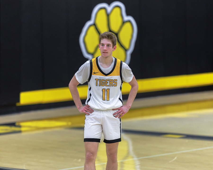 Boys Basketball Recap: <a href="/MattMcDonough20/">Matt McDonough</a> nets 1,000th career point to lead <a href="/NAboysbball/">NA Boys Basketball</a> past Erie, 69-48. 

🔗- athletics.northallegheny.org/news/matt-mcdo…