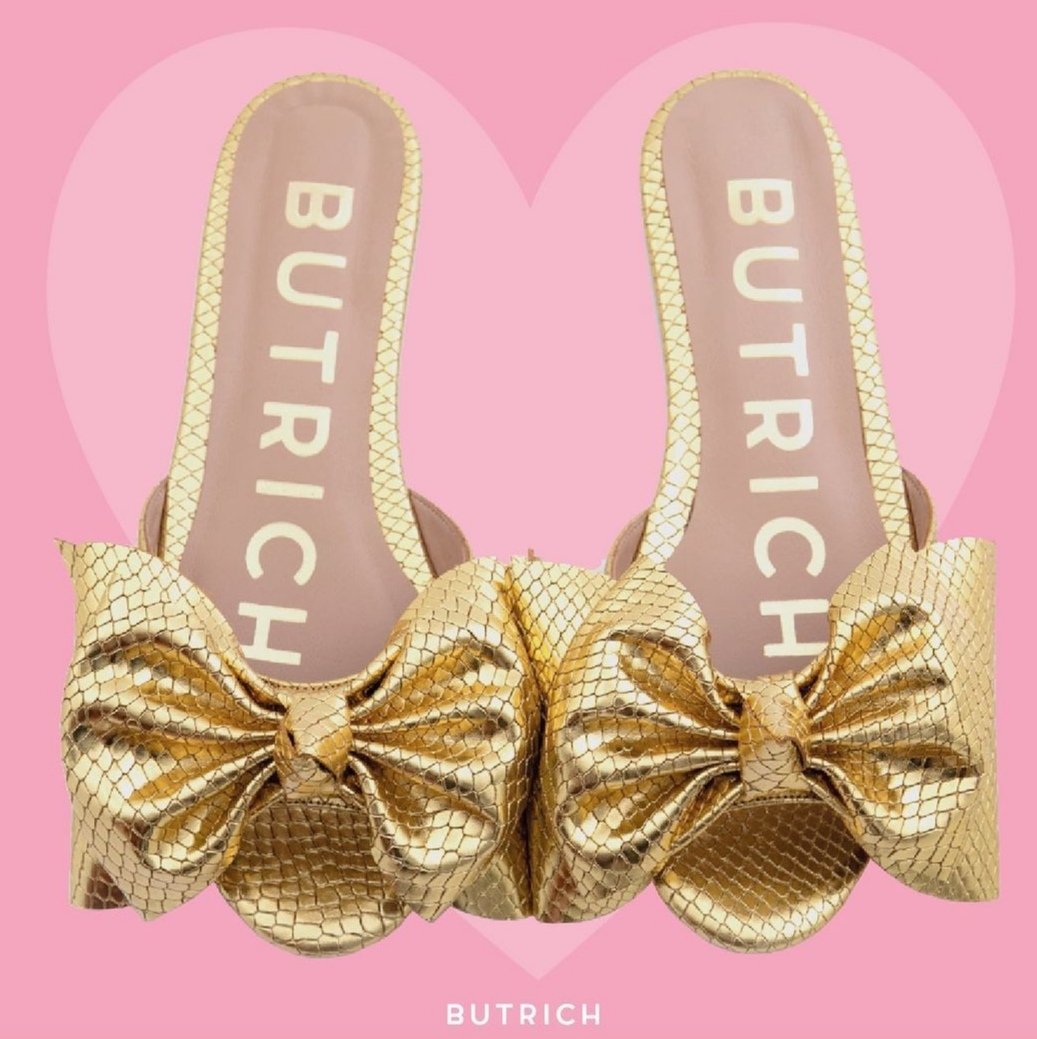 soypelusaec's tweet photo. El próximo año voy por mis #Butrich porque he trabajo mucho y me lo merezco. 🥳🤩👠 https://t.co/6ohXdsg5pX