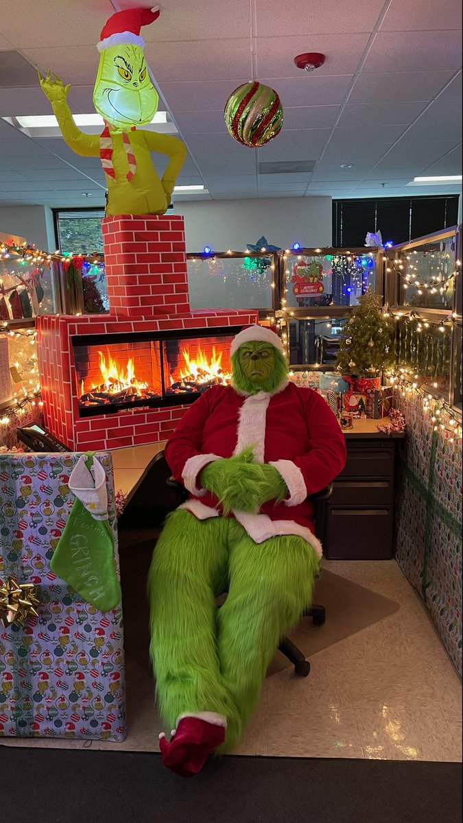 PACESupplyCorp's tweet photo. Attn: The Grinch has been spotted keeping warm inside our PACE Supply in Santa Rosa! 

A Reminder: We are closed tomorrow in observance of Christmas.

#TogetherWeWin #PACESupply #HappyHolidays https://t.co/gRw0PavN3c