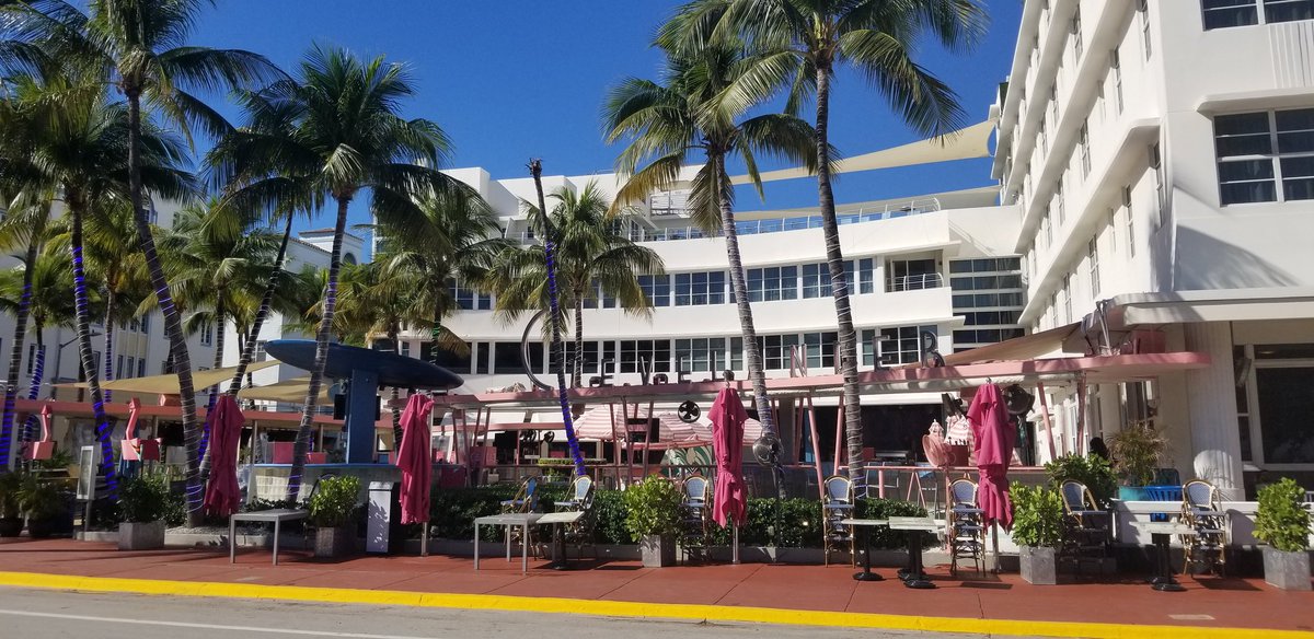 dbloccupancy's tweet image. It's so pretty in #southbeach #miami
