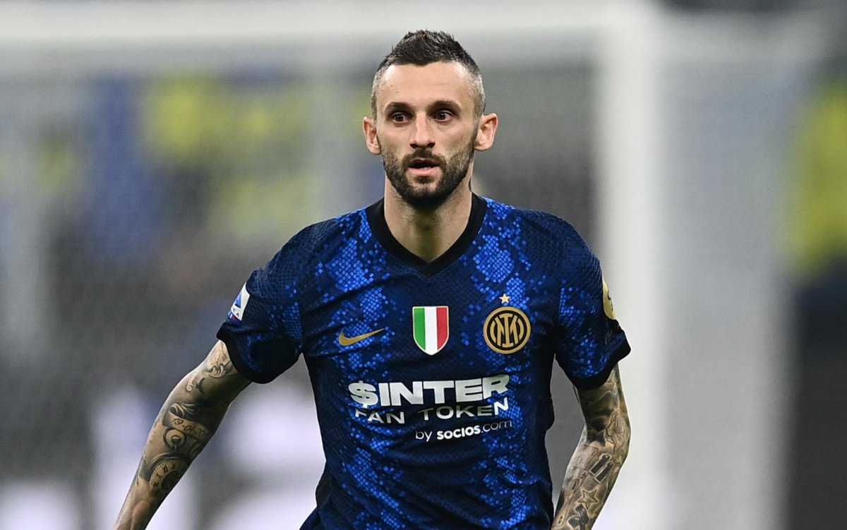 LA TAN ESPERADA NOTICIA

Ya circula en medios de prensa la información sobre la renovación de Brozovic hasta 2025 con el Inter. Jugador clave en nuestro esquema de juego desde hace años. Lo que todos queríamos leer 🖤💙