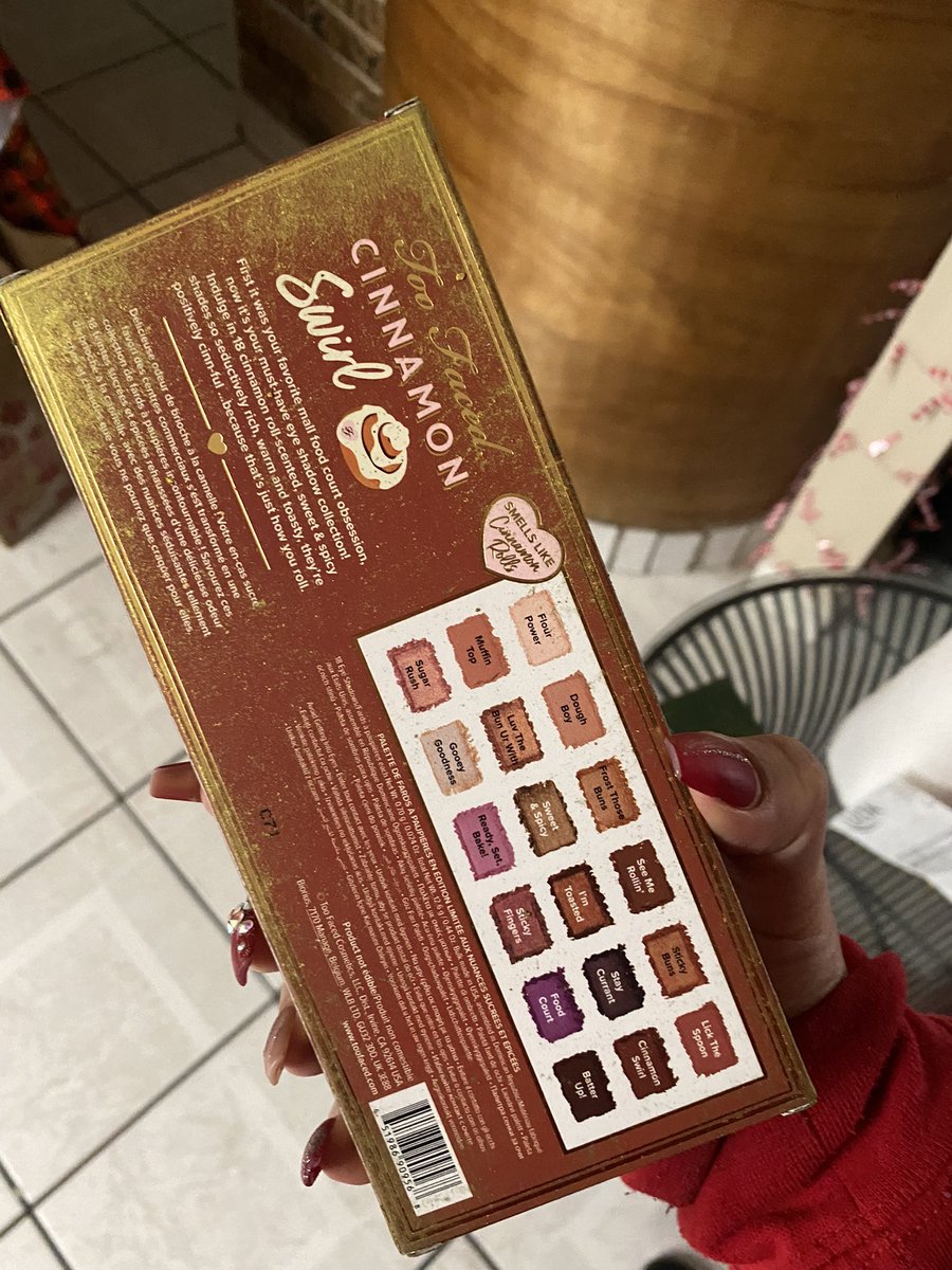 JessicaPadronNV's tweet photo. @ultabeauty Hoping all the info I sent can help resolve this sooner. I’m so disappointed the palettes were delivered so carelessly especially after delivery delays. https://t.co/TCQv5lC7RN