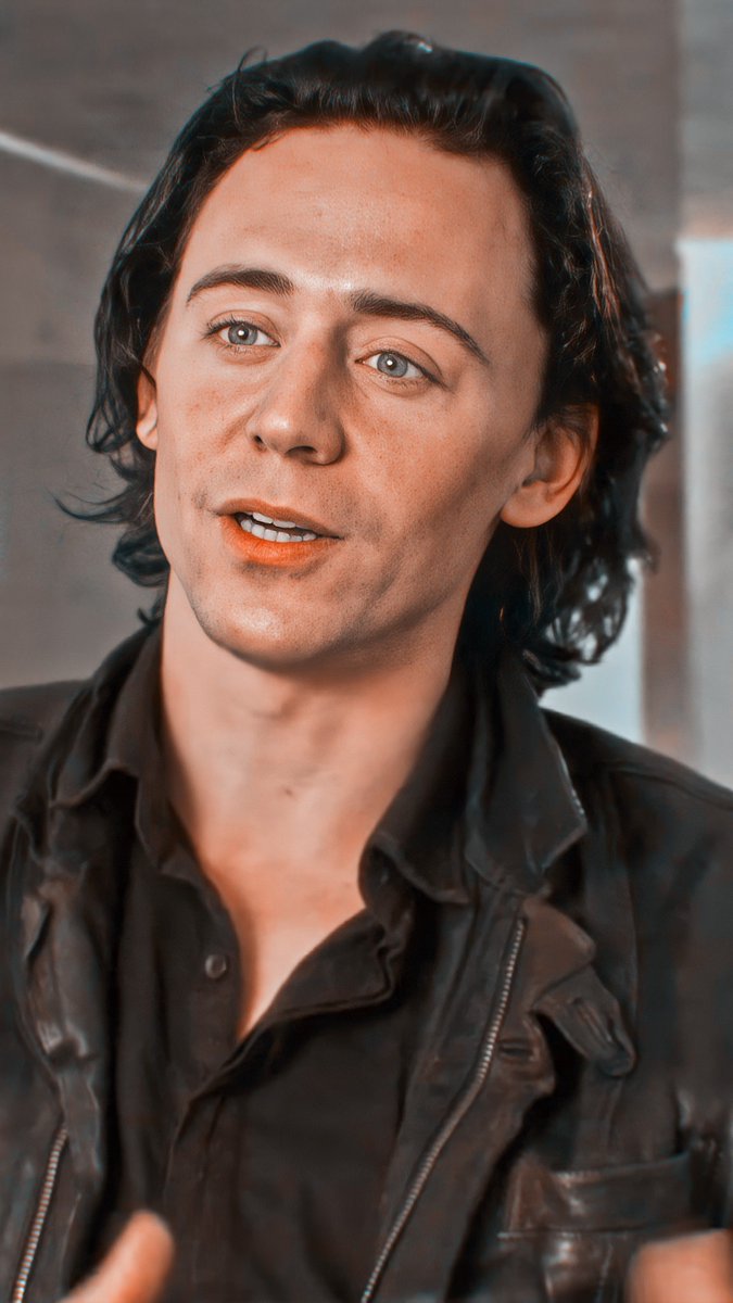 RT @Kolored97: TOM HIDDLESTON - INTERVIEW (THOR 2011)

#Loki https://t.co/uHDiq5QvNg