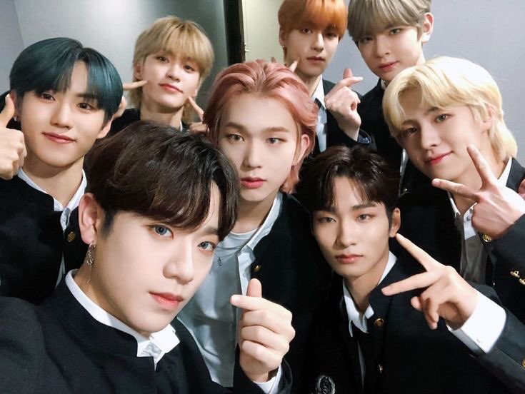 SVTsGyal's tweet photo. Happy 200 days to my bbys! Thank you for your hard work &amp; I hope you’re proud of yourselves too. Let’s make more great memories together. Remember zeniths will always be by your side💜💜💜💜

200 DAYS WITH EPEX

#짱펙스와_걷가_걸어_200일
#200DaysWithEPEX
@by_EPEX @the_EPEX https://t.co/53EW6dBXUR
