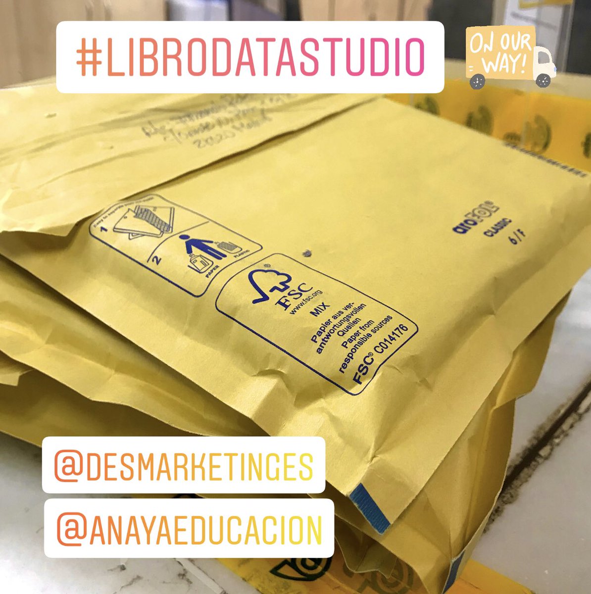 FerRubioA's tweet photo. Todos los libros del sorteo organizado por @DesMarketingES han sido enviados por @Correos y van en camino.

Muchas gracias a @Anaya_Multimed por la colaboración.

🏆📚 Los ganadores:

@ImperioMatak 
@ManuMartn3 
@MatildeCuadro 

Felices Fiestas para todos 🎄🎁

#LibroDataStudio https://t.co/9TdlTnxdX9