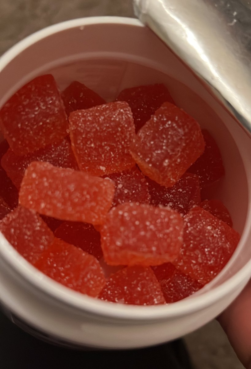 NO LIMIT tweet media