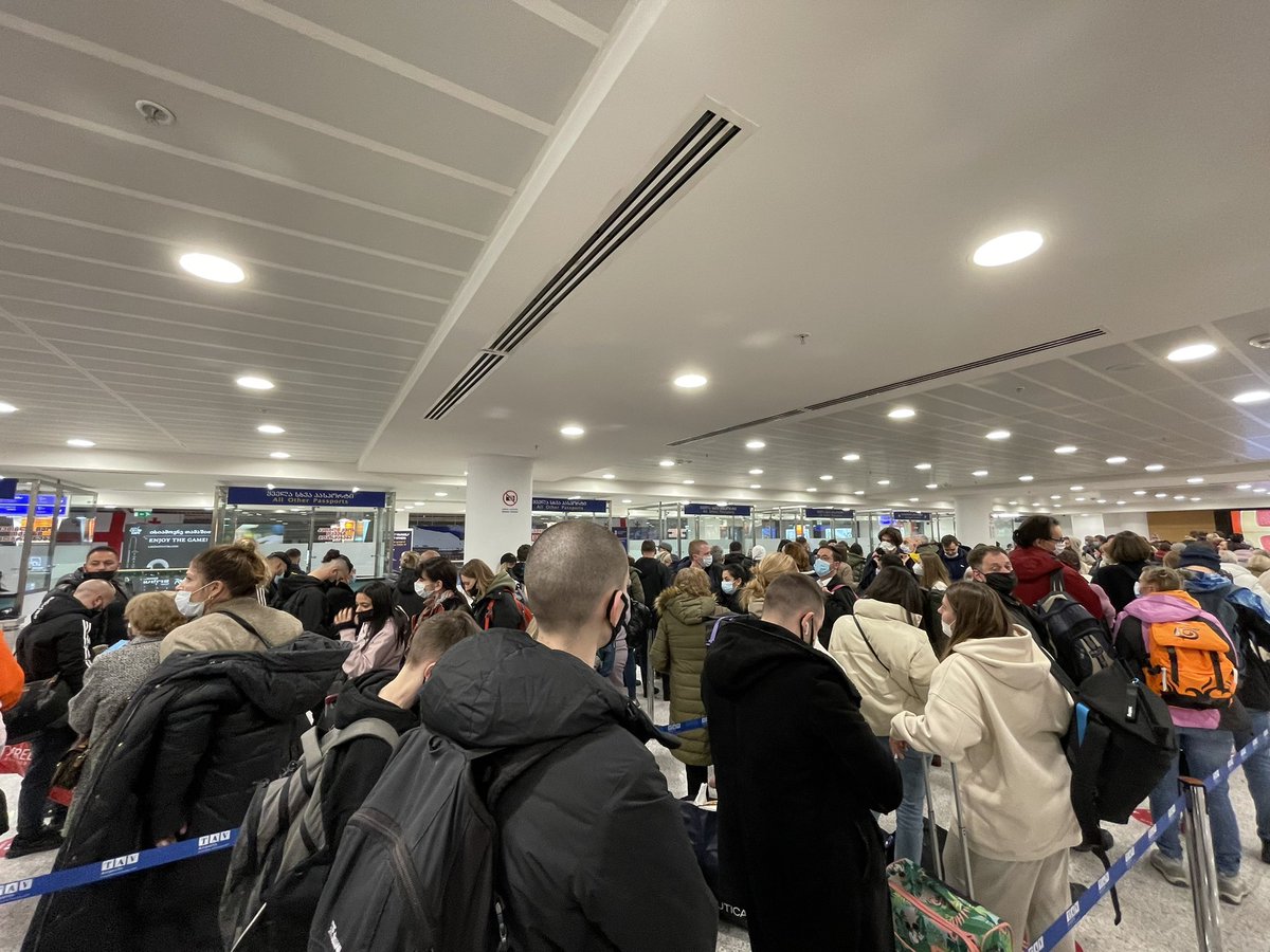 Tbilisi <a href="/tbilisiairport/">Tbilisi Airport</a> welcomes guests. Already half an hour and almost not moving.