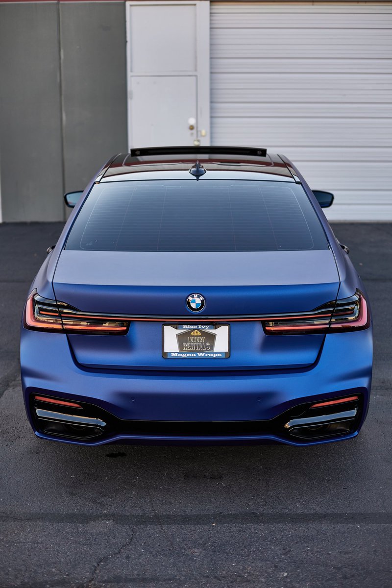 Have you wrapped all your Christmas Gifts yet 🎄‼️ We have with our luxury rental cars just to make sure you can look your best! For a night out or a road trip you’ll be traveling in style!