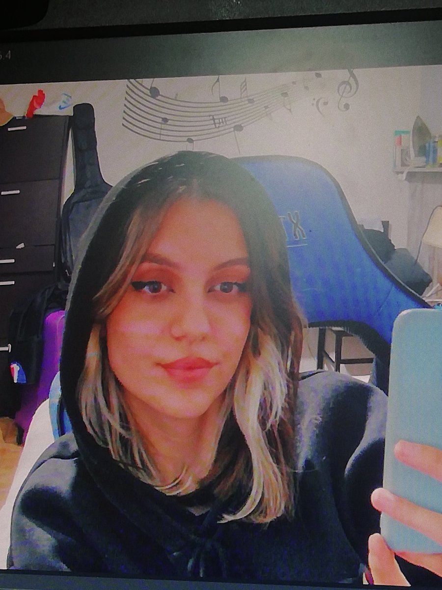 AnndryuX's tweet photo. 🤔🤔🤔 https://t.co/274ibt2GqK