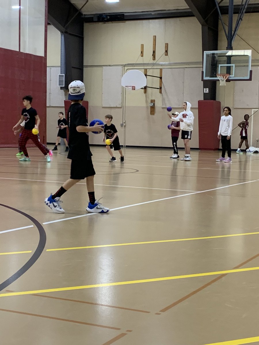 Loved having our 5th grade traveling team at our our last practice before a few days off!

Had to cap off another great week with an intense game of dodgeball!

#SouthSideStampede