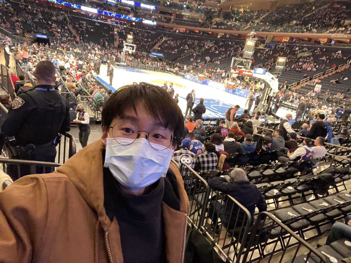 ShuhaoT's tweet photo. #NYKMSG https://t.co/g8SgFBDzMv