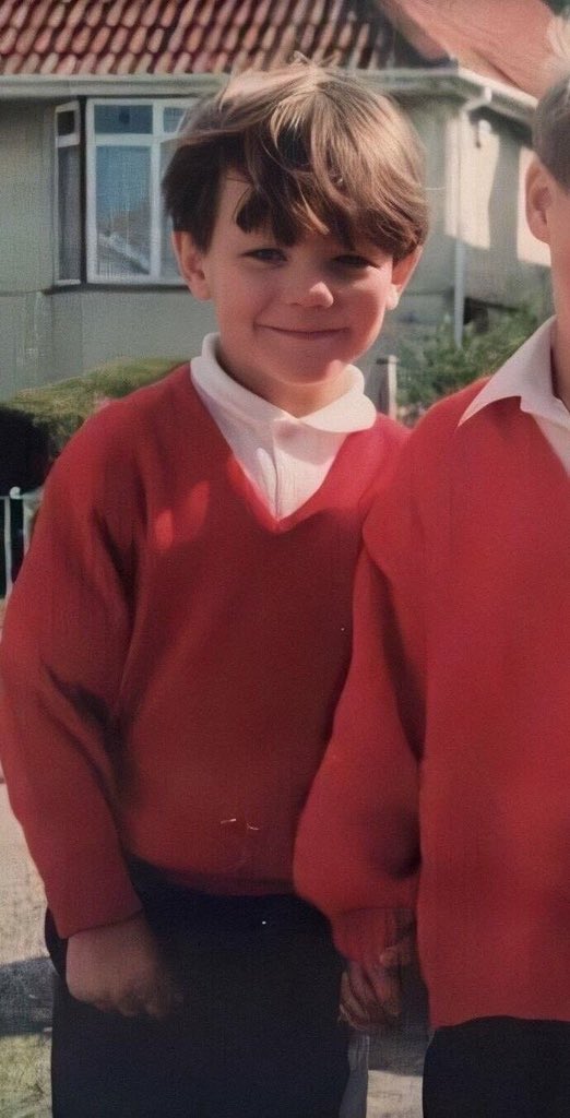 Talithasaffa's tweet photo. IT’S #LouisTomlinsonBirthday 
Can’t believe he’s 30😭 https://t.co/eBkZ7a0fXc