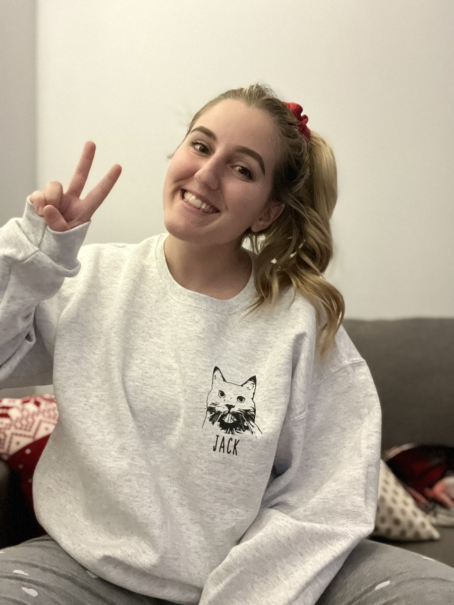 whittymegan's tweet photo. The best Christmas gift I’ve ever gotten ❤️😭🎄 https://t.co/7zozgLgE4U