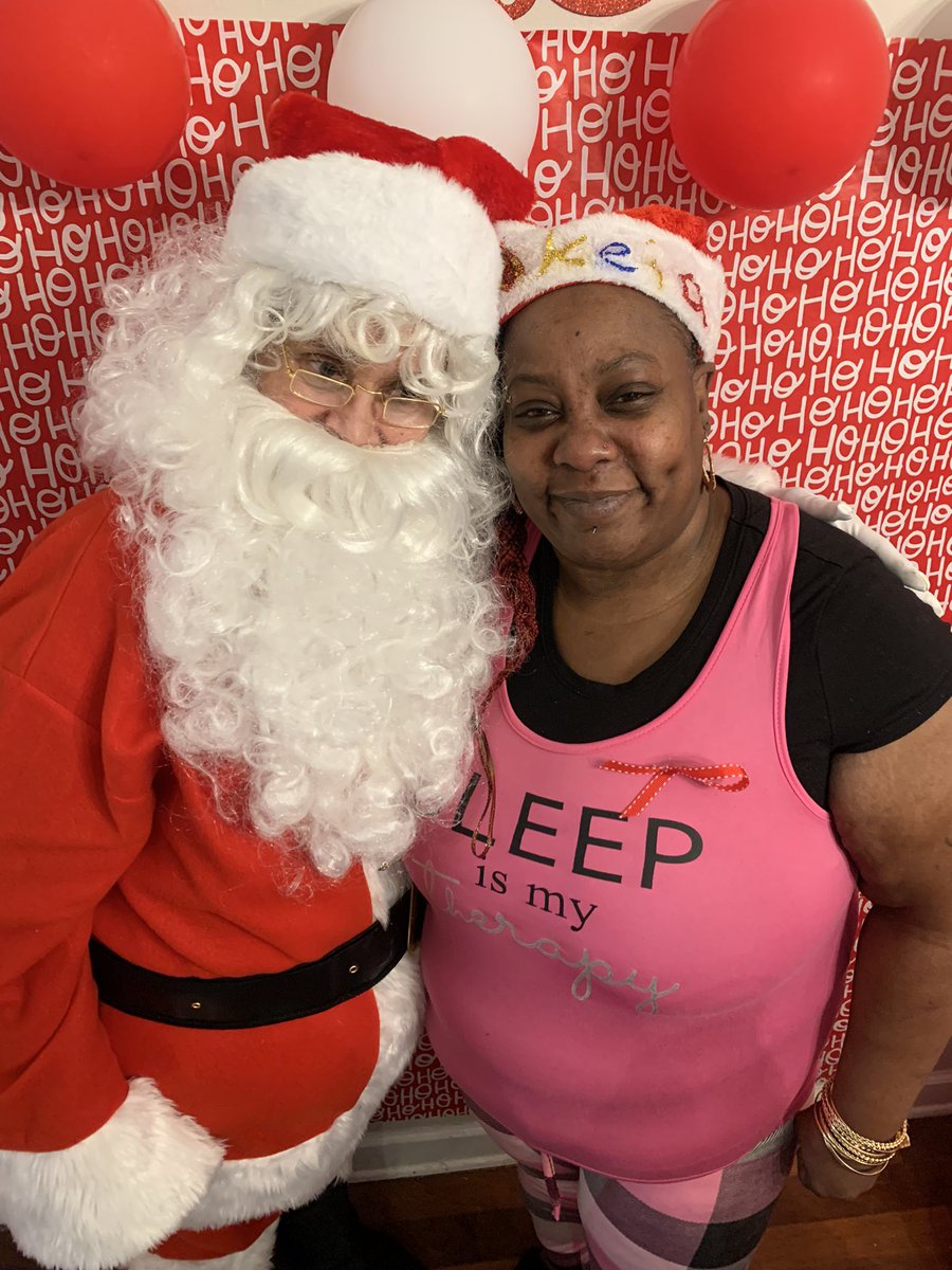 CRI_IncCT's tweet photo. Is that SANTA?!….🤶🏽 Holiday joy at our Lucy Baney Reunification center! 

Tonight ladies enjoyed food, holiday activities and Santa at their Christmas Pj party! As we continue to spread holiday joy, we hope everyone has a safe and happy holiday season!❤️ https://t.co/8HegnftYb8