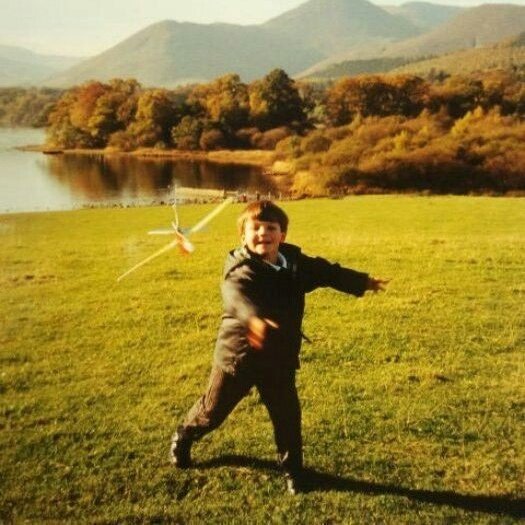 hoseokirl_'s tweet photo. Go little rockstar...✨🎂♥️

#HappyBirthdayLouisTomlinson 
#HappyBdayLouis https://t.co/x2Xk8m7sUk