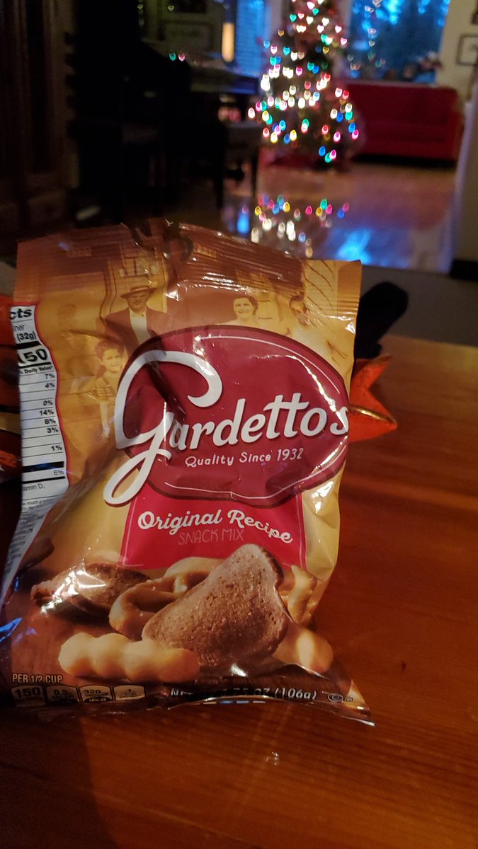 RMcMahonMusic's tweet photo. I love @Gardettos . so hard.
but we don't have em in Canada - at least out west. I'm always looking for endorsements ... so what say you, Gardettos of the USA - do u need a Canadian rep?
#gardettos #snack #snackhard https://t.co/7EP1cUySxa