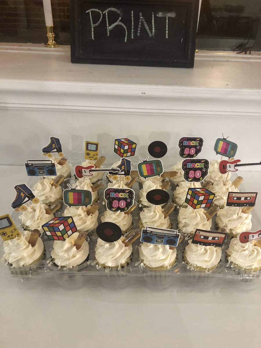 taball1's tweet photo. Had an absolute BLAST today. @tendin2 booked a 80s party at #fiberspace for the client’s 50th birthday. So after lunch I helped her set it up. Happy I did. https://t.co/K37mFqmgKQ